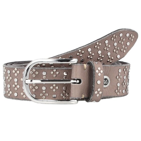 b.belt Cinturón de cuero con tachuelas