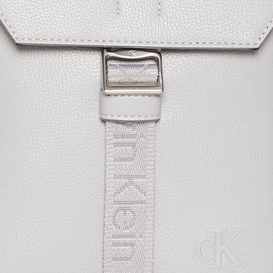 Calvin Klein Cargo Bolsa de hombro 21 cm