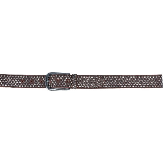 b.belt Cinturón de cuero con tachuelas