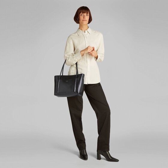 Calvin Klein CK Essential Bolsa de hombro 20 cm