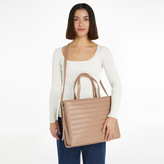 Calvin Klein Line Quilt Bolsa de hombro 38 cm