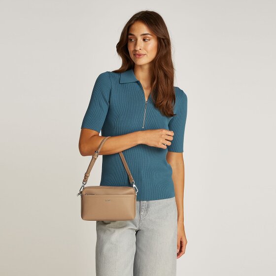 Calvin Klein CK Must Bolsa de hombro 22 cm