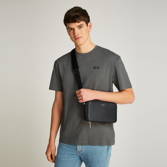 Calvin Klein CK Sleek Bolsa de hombro 23 cm