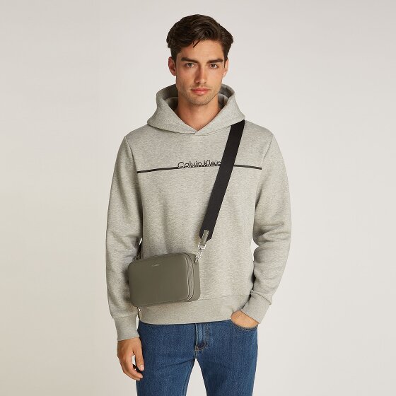 Calvin Klein CK Sleek Bolsa de hombro 23 cm