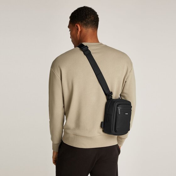 Calvin Klein CK Essential Bolsa de hombro Mini Bag 17 cm