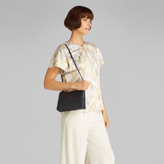 Calvin Klein CK Mixmedia Bolsa de hombro 23 cm