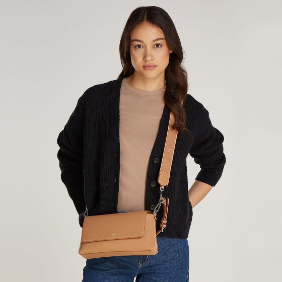 Calvin Klein Ck Must Bolsa de hombro 27 cm