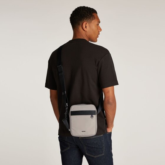 Calvin Klein CK Est. Bolsa de hombro Mini Bag 17 cm