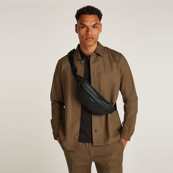 Calvin Klein CK Must Riñonera 28 cm