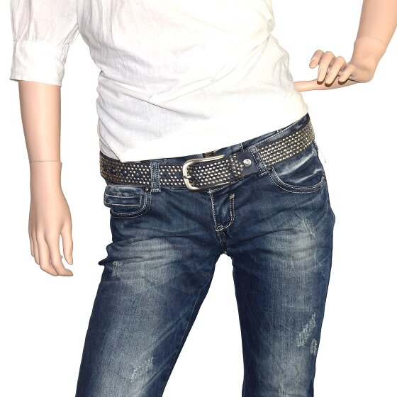 b.belt Cinturón de cuero con tachuelas