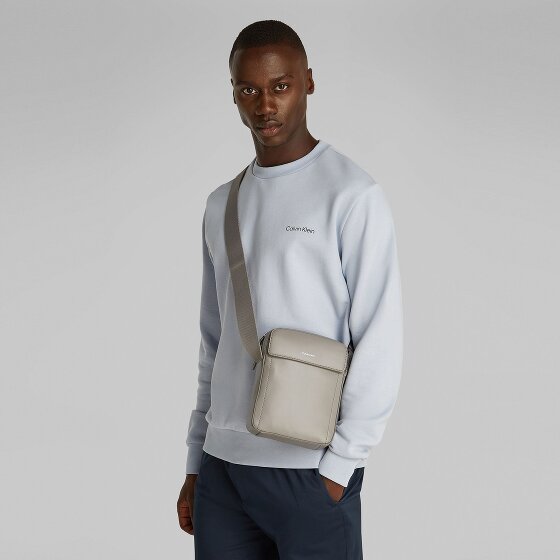 Calvin Klein CK Sleek Bolsa de hombro 16.5 cm