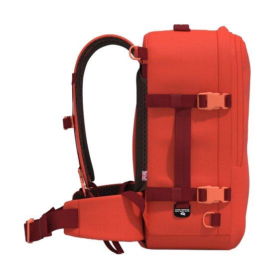Cabin Zero Mochila de viaje Classic Pro 32L Compartimento para el portátil de 46 cm
