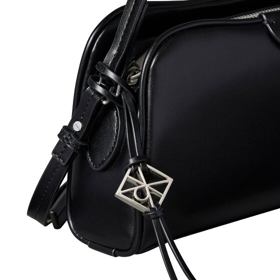 Calvin Klein Embossed Bolsa de hombro 24.5 cm