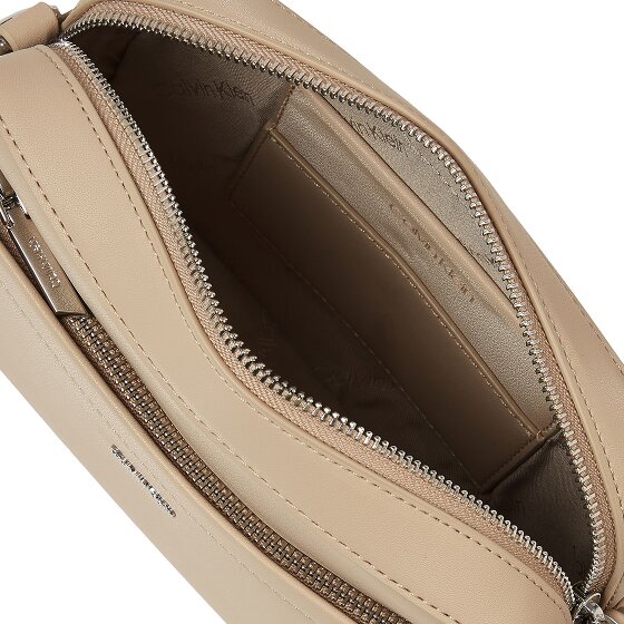 Calvin Klein CK Must Bolsa de hombro 21.5 cm