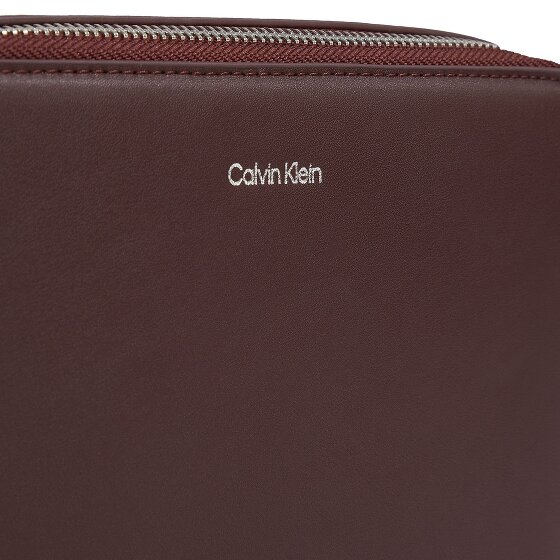 Calvin Klein CK Sleek Bolsa de hombro 23 cm