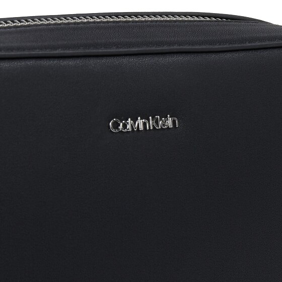 Calvin Klein CK Mixmedia Bolsa de hombro 22 cm