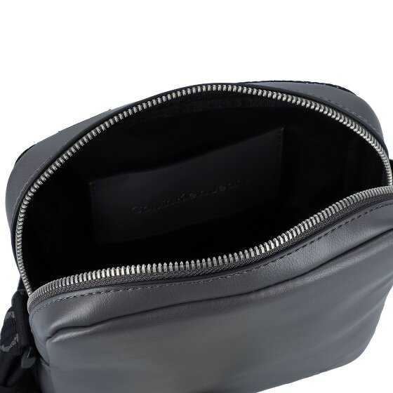Calvin Klein Jeans Ultralight Bolsa de hombro 18 cm