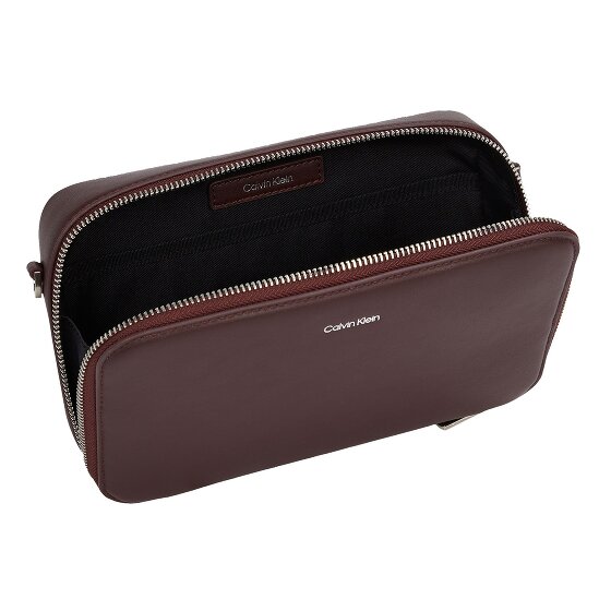 Calvin Klein CK Sleek Bolsa de hombro 23 cm