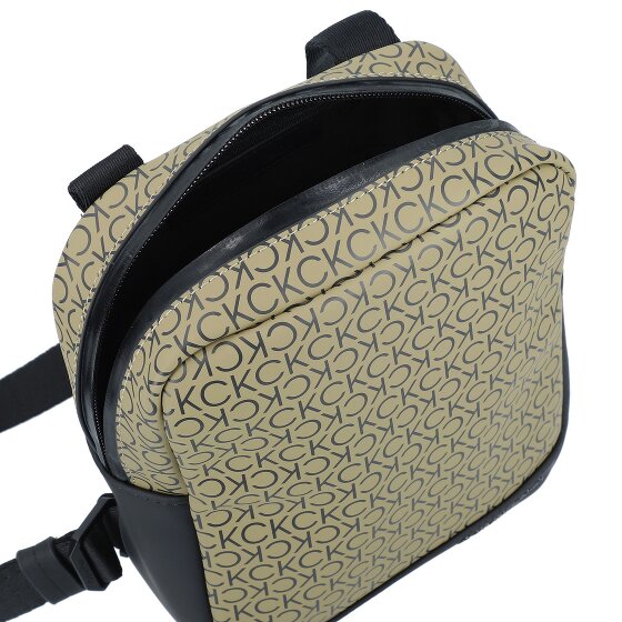 Calvin Klein Rubberized Conv Bolsa de hombro 18 cm