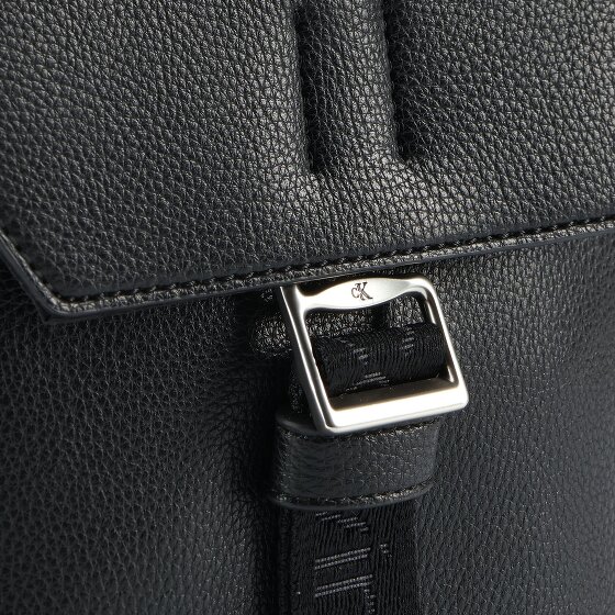 Calvin Klein Cargo Bolsa de hombro 21 cm